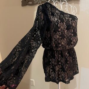 Bisou Bisou Black Lace One-Shoulder Blouse